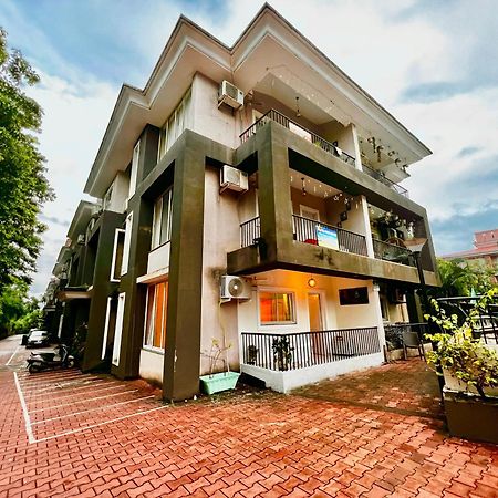 4Bhk Sparkling Apartment Near Beach Pool & Bar 2Bhkx2 Vagator Exterior foto