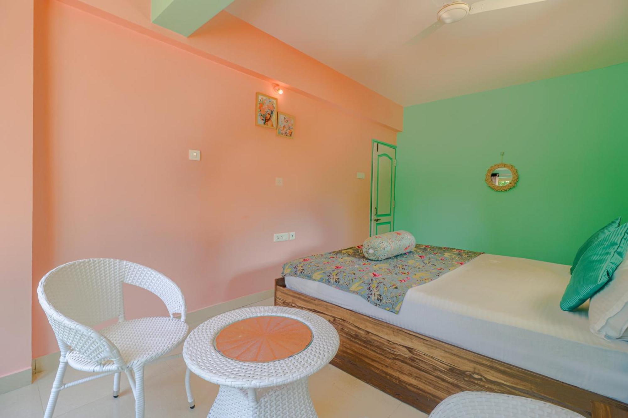 4Bhk Sparkling Apartment Near Beach Pool & Bar 2Bhkx2 Vagator Habitación foto